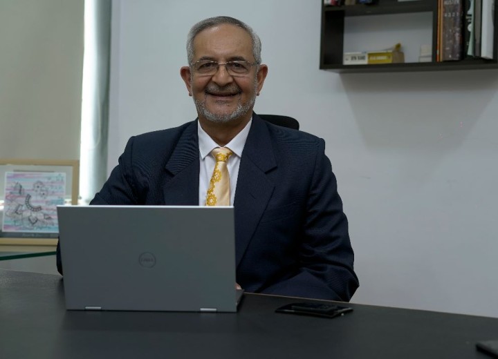 <a href='https://qgo.nistrimsha.com/elementor-10198/'>VINEET BAKHSHI </a>